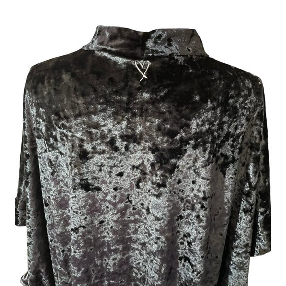 Victoria’s Secret Crushed Velvet Kimono - Picture 6 of 8